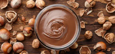 Selfmade_Nutella_Haseln%C3%BCsse_shutterstock_1275702793-1500x710.jpg