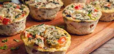 Low_Carb_Pizza_Muffins_shutterstock_789993979-1500x710.jpg