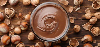 Selfmade_Nutella_Haseln%C3%BCsse_shutterstock_1275702793-1500x710.jpg