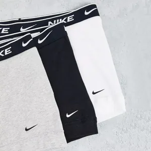 nikeboxer36162326.jpg