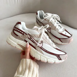 InitiatorPink3.jpg
