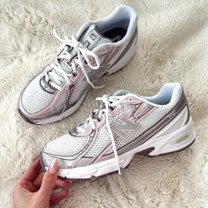 Nb740Rose2.jpg