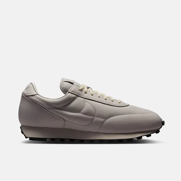 nike-daybreak-moon-particle-light-bone-io4865-020-1.png