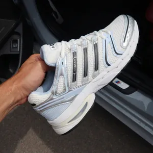 adistar652694612946.jpg
